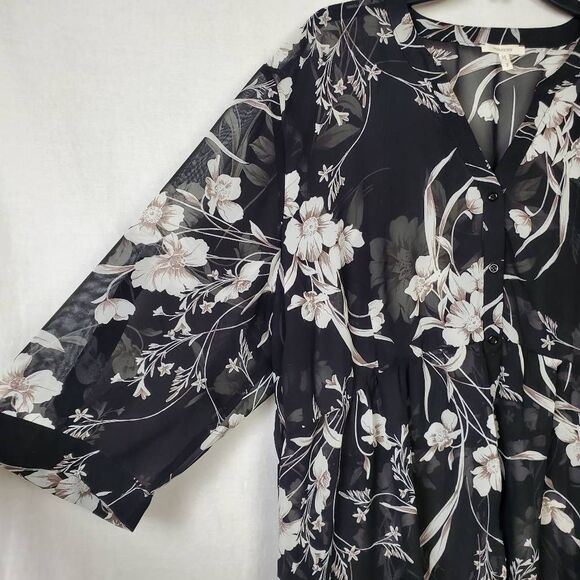Maurices Black Floral Sheer Kimono 3X - Picture 4 of 10
